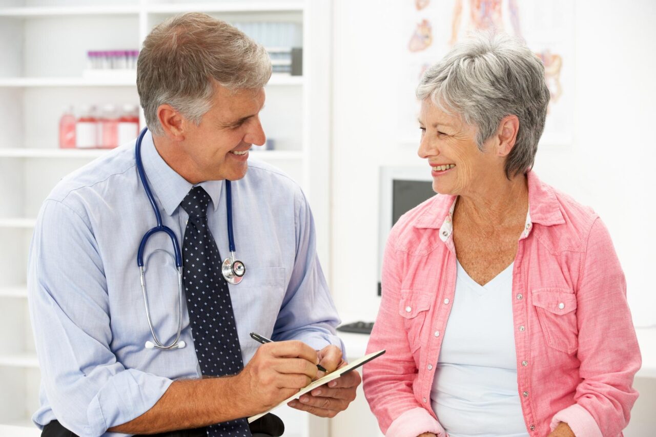 Menopauza după 50 de ani: ce controale medicale devin importante pe termen lung
